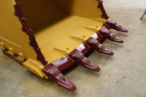 PC850-8 New Bucket  (3)  